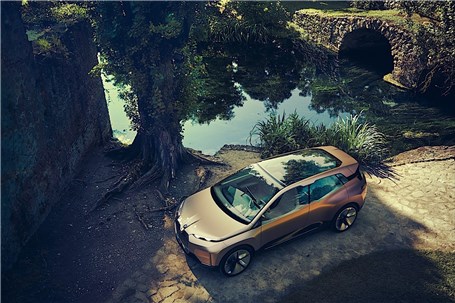 مدیرعامل BMW در نمایشگاه خودرو پاریس: خودروی جدید i۴ در سال ۲۰۲۱ تحویل مشتریان می شود
