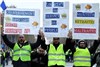 اعتراض‌ فرانسوی‌ها به قیمت بالای سوخت +تصاویر