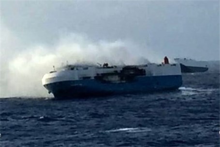 سرگردانی کشتی حامل خودروهای نیسان در اقیانوس آرام