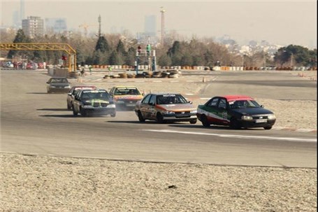 اتومبیلرانان رشته درگ فارس به مسابقات کشوری اعزام شدند