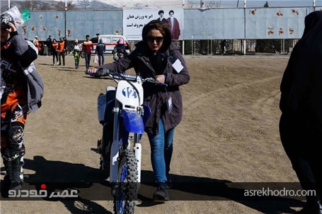 تصاویر متفاوت حضور دختران در مسابقات موتور کراس