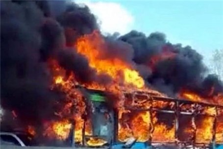 آتش گرفتن اتوبوس در جاده دیواندره ـ سنندج