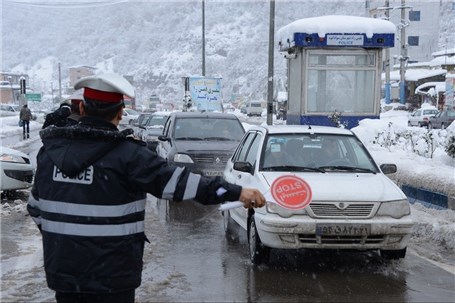 بارش برف در محورهای مواصلاتی کردستان