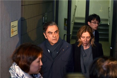 ژاپنی‌ها از سر مدیر عامل سابق رنو-نیسان دست بر نمی‌دارند