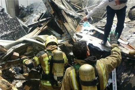 آتش‌سوزی در خیابان اشرفی اصفهانی تهران با یک کشته