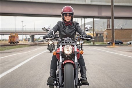 ماجرای صدور گواهینامه موتورسیکلت برای زنان چه بود؟