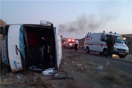 واژگونی اتوبوس با 25 زخمی در زنجان