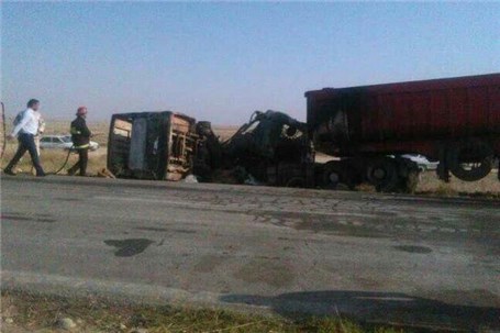 8 کشته و 18 مصدوم در تصادف مینی‌بوس و کامیون در گنبد
