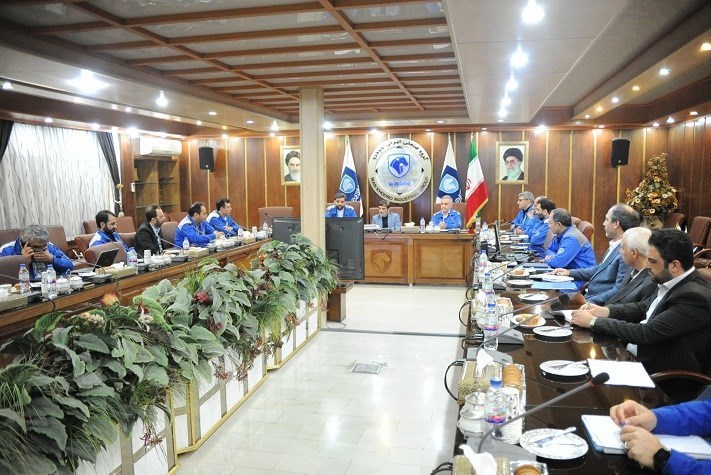 پارادایم ذهنی خودرو سازان ، تولیدصادرات محور باشد