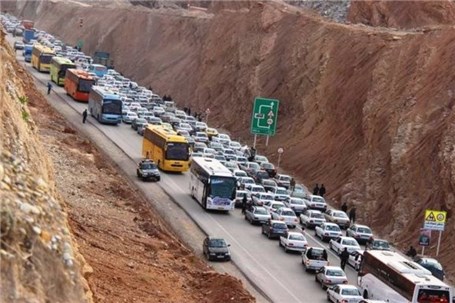 ترافیک نیمه‌سنگین در محور مهران-ایلام-حمیل