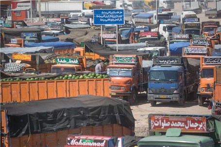 آخرین وضعیت مرزها؛ قرنطینه رانندگان ایرانی در ترکیه و توقف 1500 کامیون در سومار