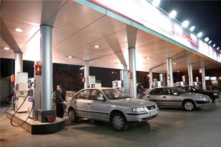 فروش بنزین ۷۰ درصد کاهش یافت