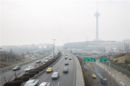کیفیت هوای تهران به مرز آلودگی رسید