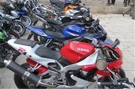 توقیف ۱۲ موتورسیکلت متخلف در آزاد راه " تهران- شمال"