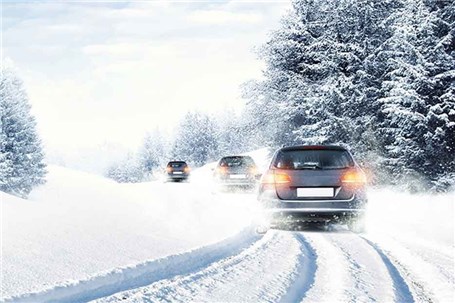چگونه رانندگی ایمن در جاده‌های زمستانی انجام دهیم؟