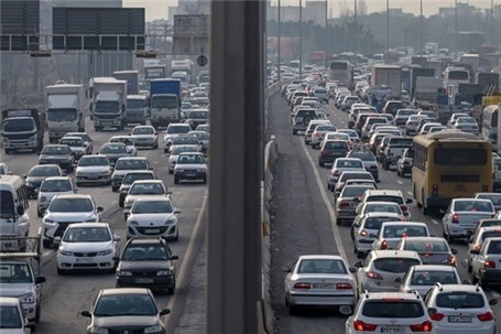 ترافیک سنگین در برخی مقاطع آزادراه کرج- تهران و کرج- قزوین