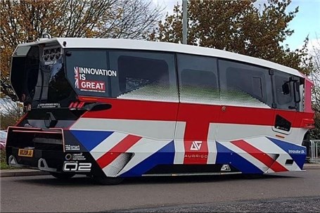 اتوبوس‌های خودران مسافران انگلیسی را جابه‌جا می‌کنند