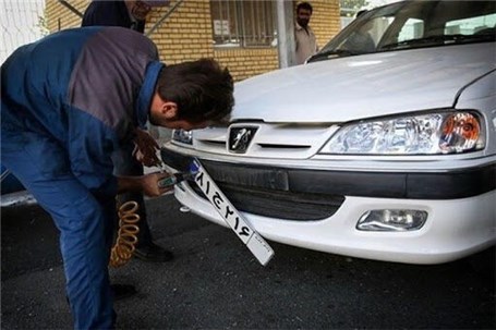 درخواست مقتدایی از فرمانده نیروی انتظامی برای رفع مشکلات تعویض پلاک