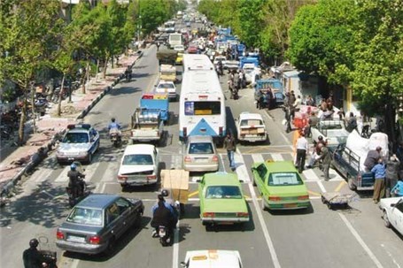 ممنوعیت «تخلیه و بارگیری» در خیایان خیام برای کاهش بار ترافیکی بازار تهران