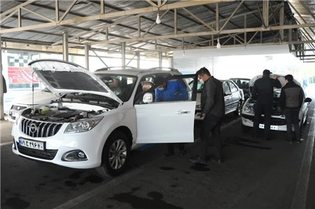 تمامی محصولات ایران خودرو با نصب پلاک انتظامی به مشتریان تحویل می‌شوند