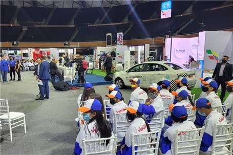 نمایش خودرو برقی مپنا و کرمان موتور در ونزوئلا