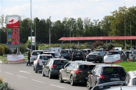تلاش فرانسه برای جلوگیری از سهمیه‌بندی بنزین