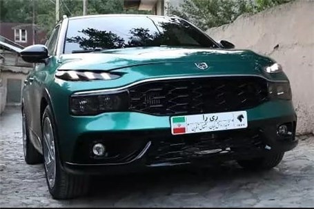 حرکت ایران خودرو روی ریل تولید به جای توقف در صف واردات