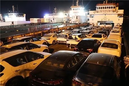 خودروهای وارداتی در مسیر تهران