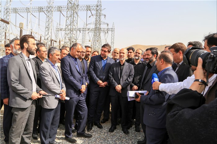 پست انتقال برق 400 کیلوولت باغستان البرز با حضور وزیر نیرو افتتاح شد