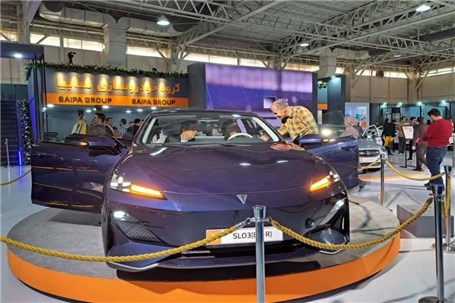 استقبال بازدیدکنندگان دومین نمایشگاه تحول صنعت خودرو از خودروهای برقی سایپا