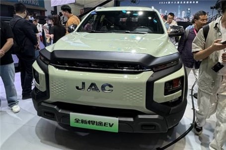 زورآزمایی جی ای سی (JAC) با غول های خودروسازی جهان در نمایشگاه پکن 2024