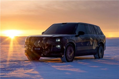 رونمایی از کراس‌اوور پرچمدار برند Zeekr در نمایشگاه شانگهای ۲۰۲۵