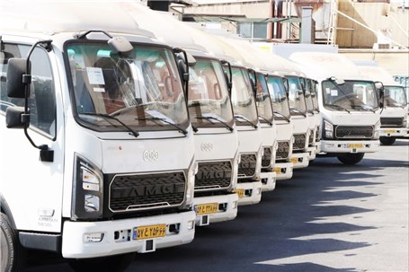 آیین تحویل رسمی کامیونت‌های آترا۶ به مشتریان سازمانی