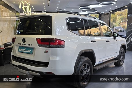 لندکروزر پلاک ملی در راه ایران