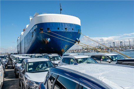 تعیین حقوق گمرکی خودرو به میزان 4 درصد