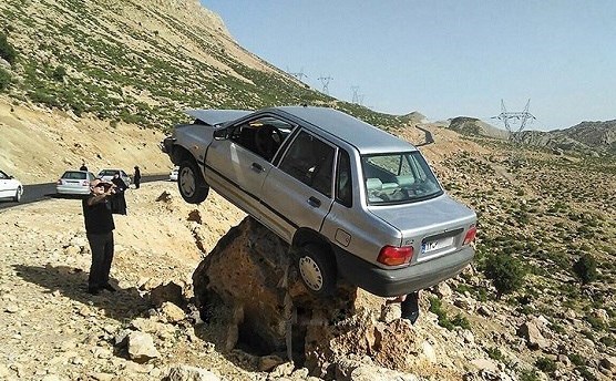 پرواز ناموفق پراید در جاده