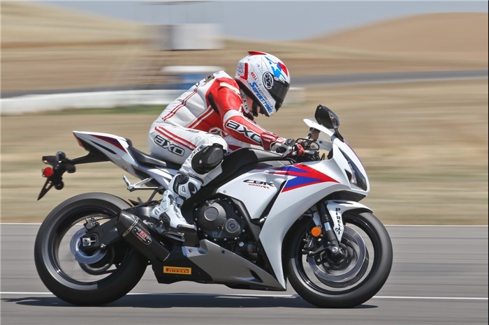 معرفی هوندا CBR 1000RR مدل 2012 (ویدئو)