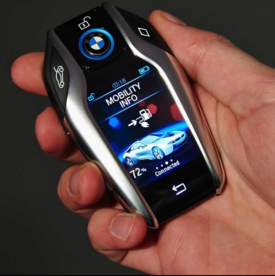 ریموت ب ام‌دابلیو i8 را ببینید