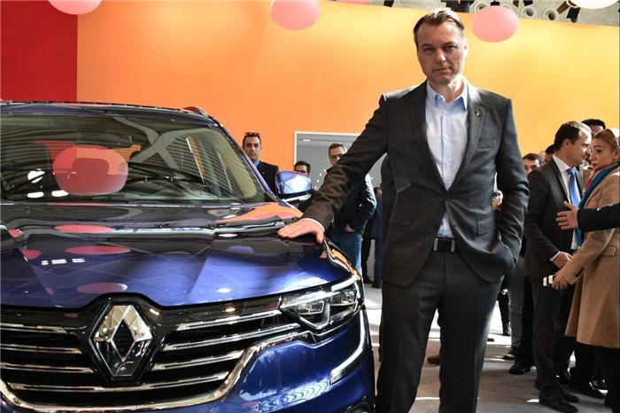 Renault Design Executive Unveils Koleos in Tehran