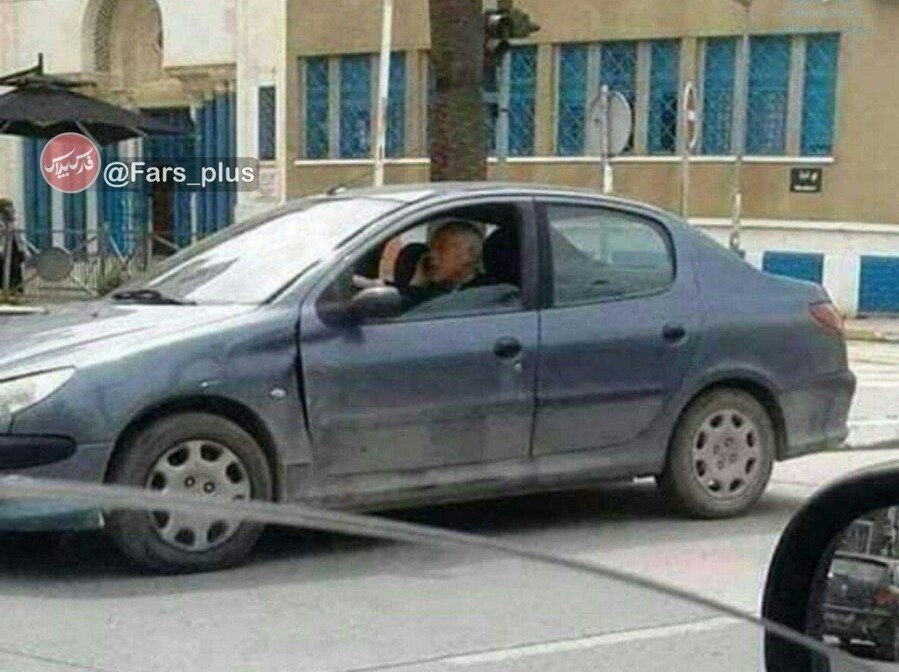 تصویری عجیب از خودروی شخصی رئیس جمهور تونس ؛ پژو 206 صندوقدار ساخت ایران