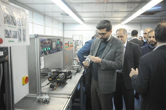 منطقی کردن قیمت نهایی محصول اولویت اول ایران خودرو