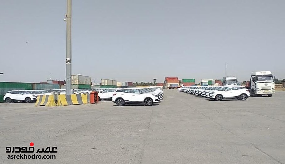 300 خودرو وارداتی پارس‌خودرو به گمرک تهران رسید
