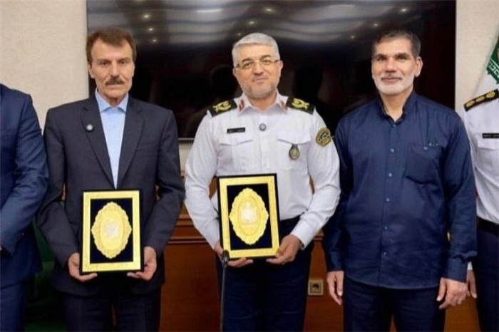 تفاهم‌نامه پلاک‌گذاری خودروهای منطقه آزاد بانه و مریوان امضا شد